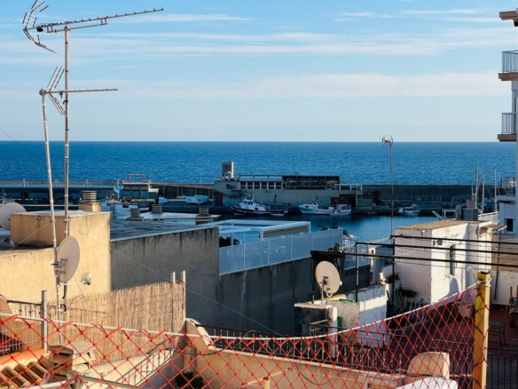 Oportunidad única: Solar en el corazón de Águilas