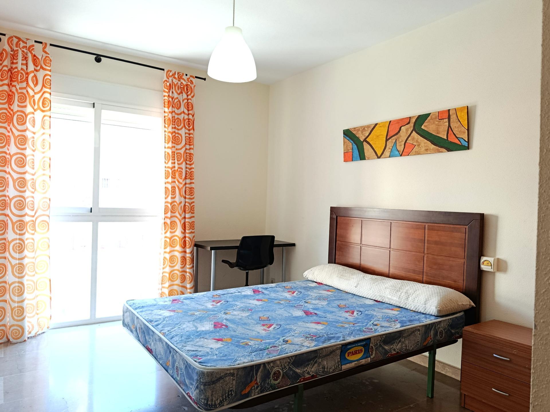 5-37 Piso de 4 dormitorios y garaje en el Parque de San José, Lorca