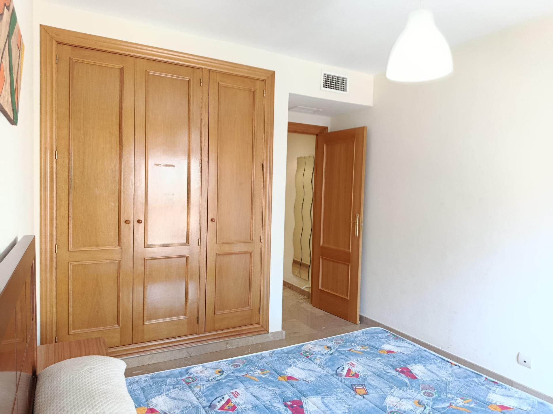 5-38 Piso de 4 dormitorios y garaje en el Parque de San José, Lorca