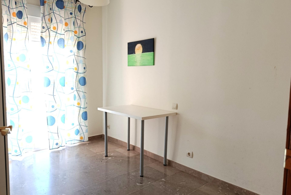 Piso de 4 dormitorios y garaje en el Parque de San José, Lorca