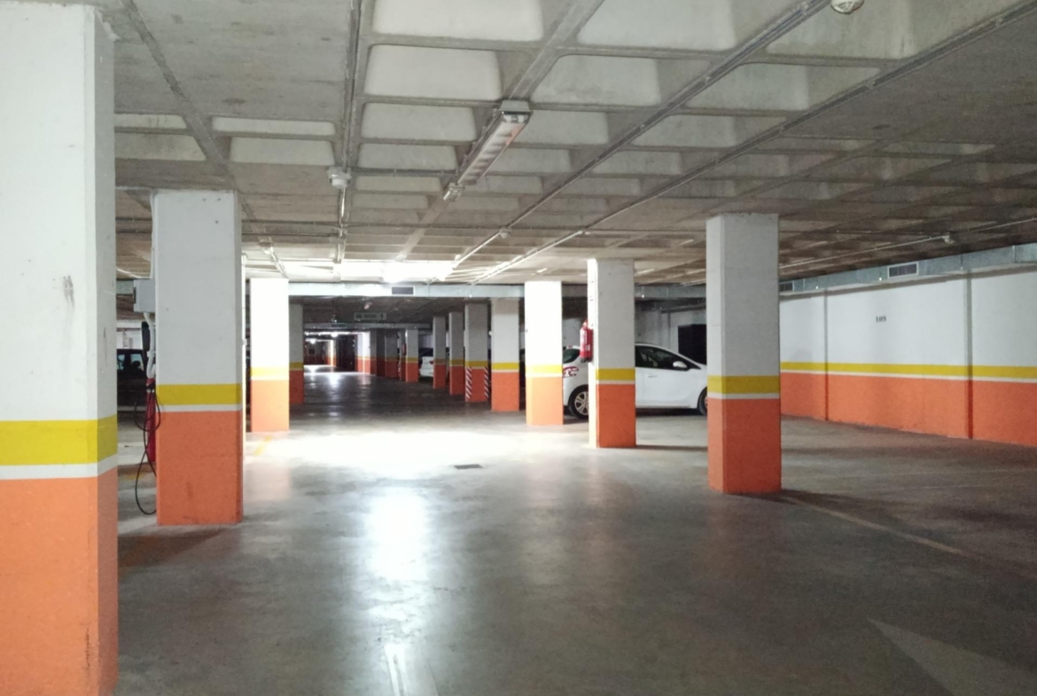 Piso de 4 dormitorios y garaje en el Parque de San José, Lorca