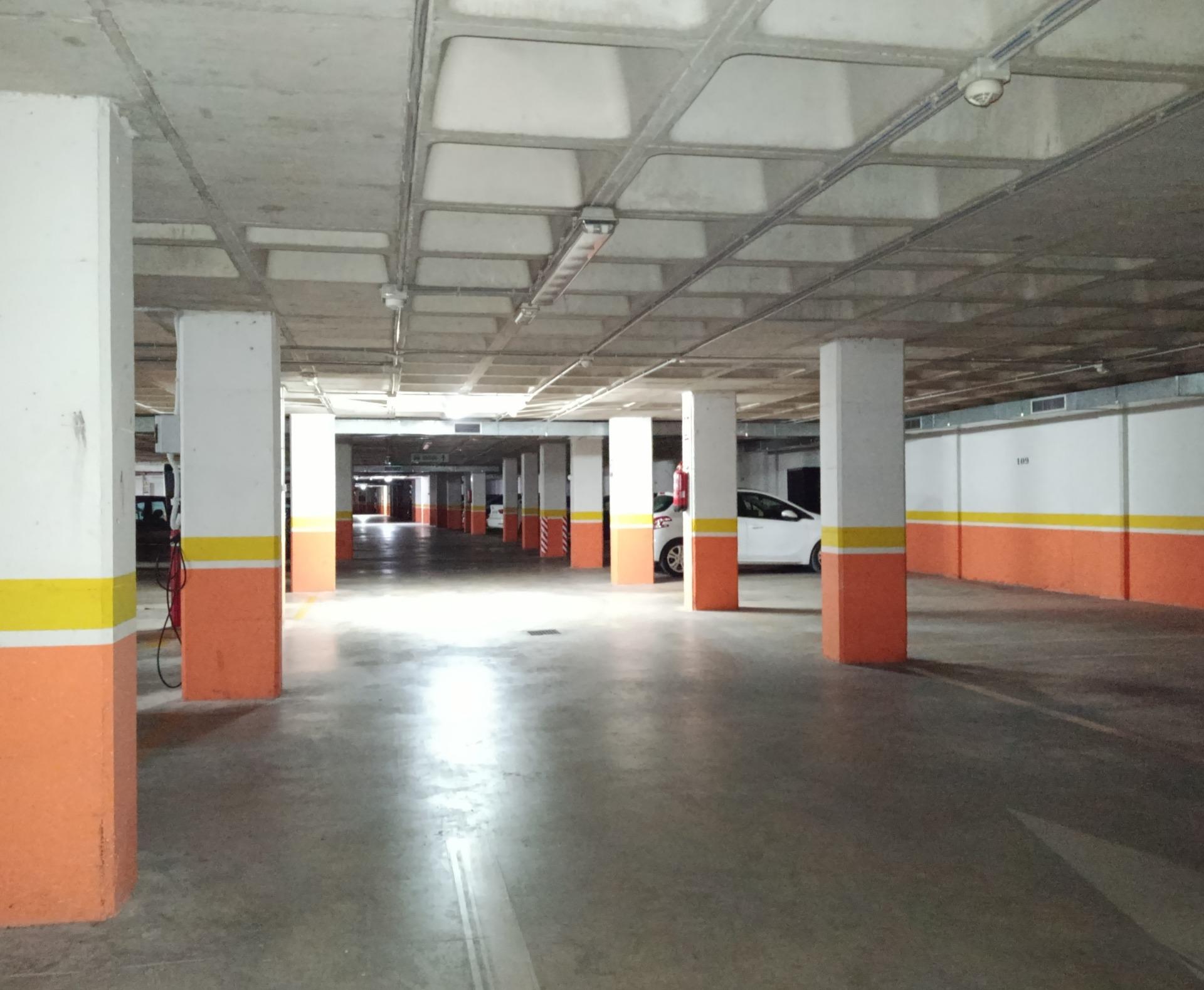 5-48 Piso de 4 dormitorios y garaje en el Parque de San José, Lorca